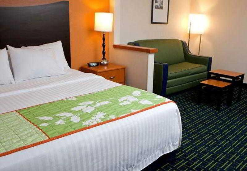 Fairfield Inn & Suites Youngstown Boardman Poland Camera foto
